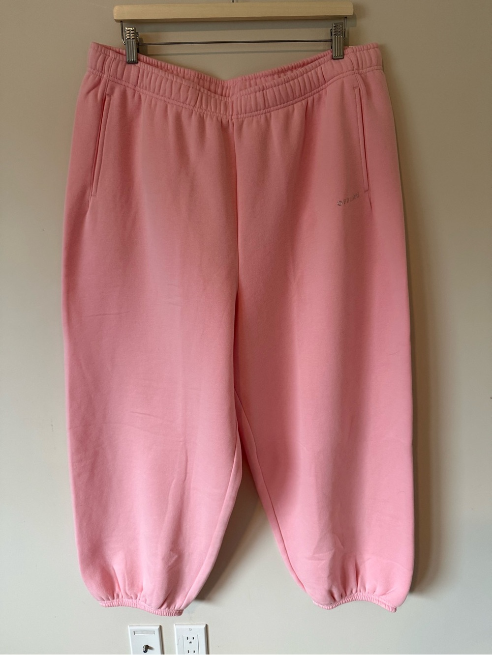 347. NWT AERIE CLOUD FLEECE BAGGY JOGGER - Picture 2 of 8